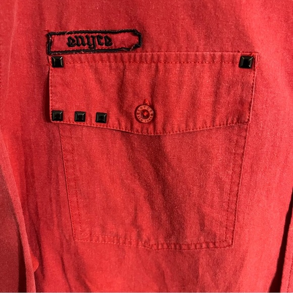 Men’s Enyce Long Sleeve Button Down Shirt Black Studs Patches Size XL Red - Picture 7 of 13